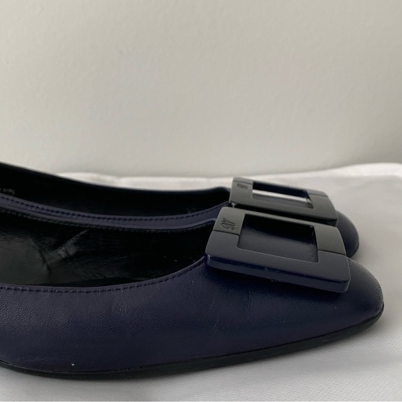 Roger Vivier Flat - Picture 4 of 10